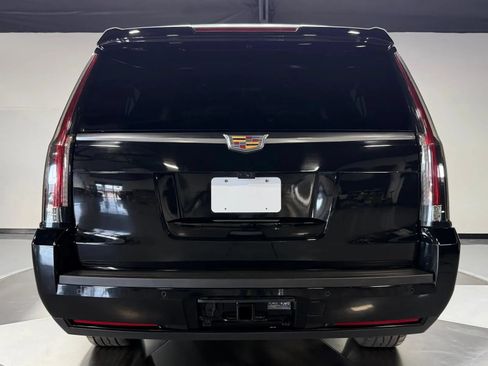 Used 2020 Cadillac Escalade ESV Platinum AWD/4WD image 5