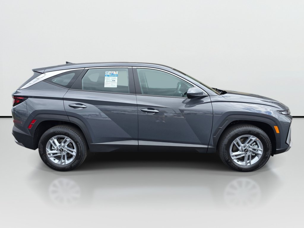 New 2026 Hyundai Tucson SE AWD/4WD image 3
