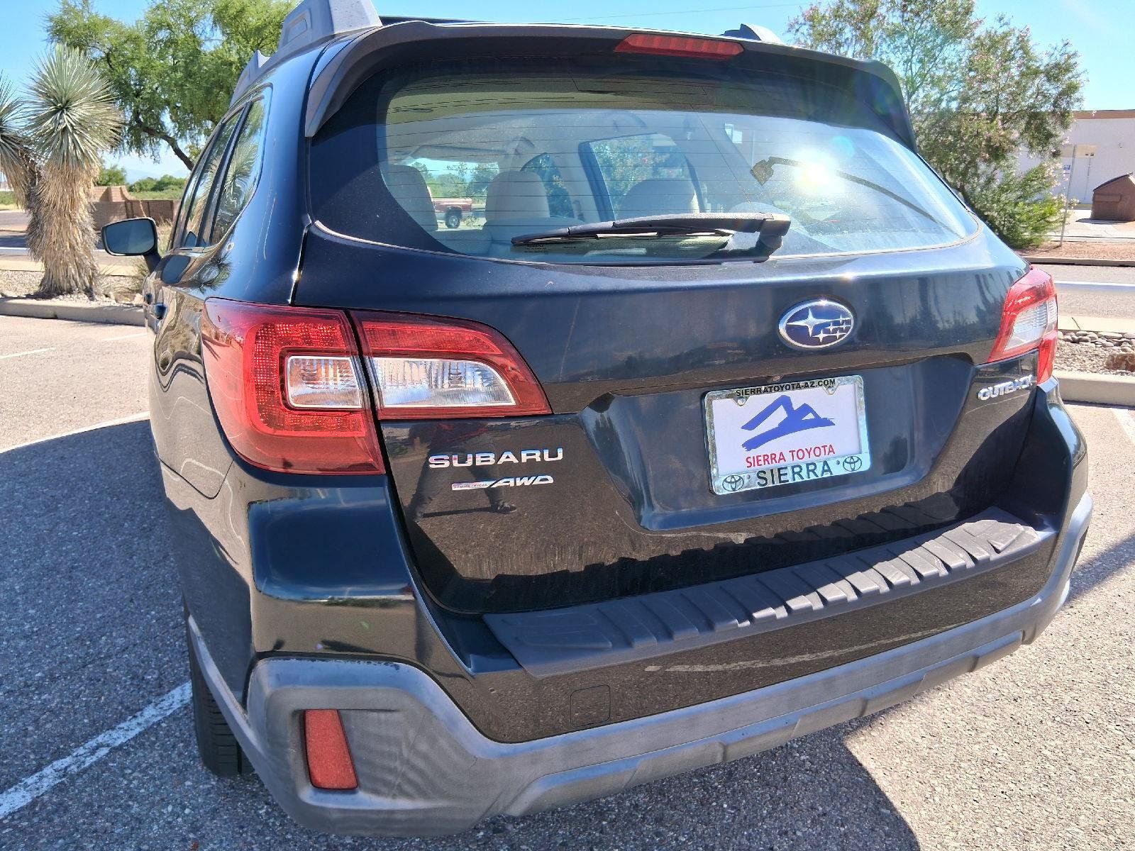 Used 2018 Subaru Outback 2.5i AWD/4WD image 11