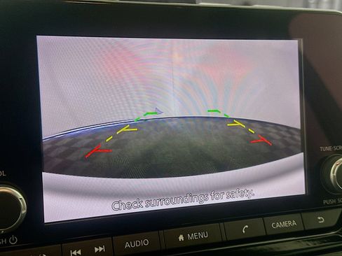 Used 2023 Nissan Pathfinder SV image 22