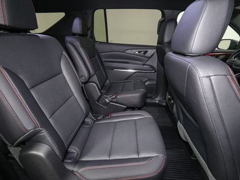 Used 2026 Chevrolet Traverse Z71 w/ LPO, Floor Liner Package AWD/4WD image 19
