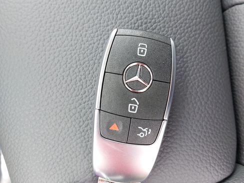 Certified 2025 Mercedes-Benz GLB 250 GLB 250 image 35
