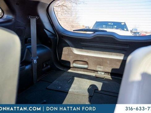 Used 2017 Hyundai Santa Fe Limited image 26