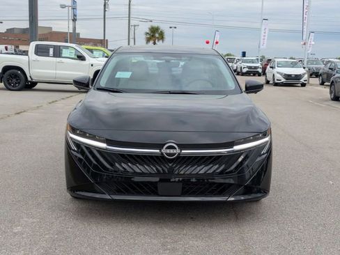 New 2026 Nissan Sentra SL w/ Floor Mat Package FWD image 8