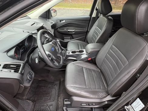 Used 2015 Ford Escape Titanium w/ Equipment Group 301A AWD/4WD image 21