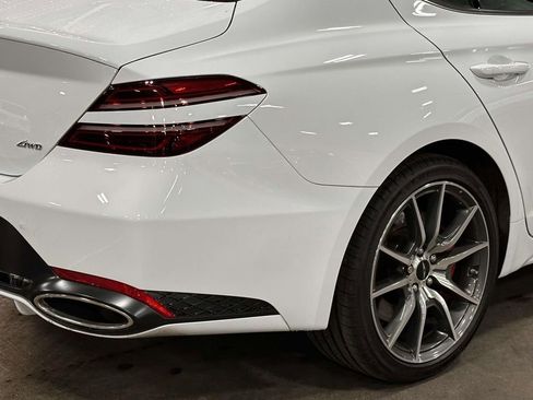 Used 2025 Genesis G70 2.5T AWD/4WD image 11