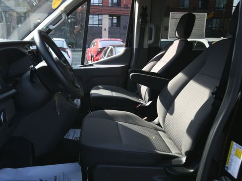 Used 2024 Ford Transit 350 XLT image 10