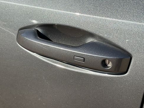 Used 2025 Nissan Kicks SV image 10