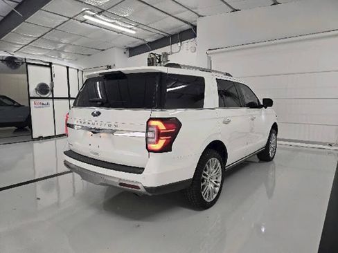 Used 2024 Ford Expedition Limited AWD/4WD image 10