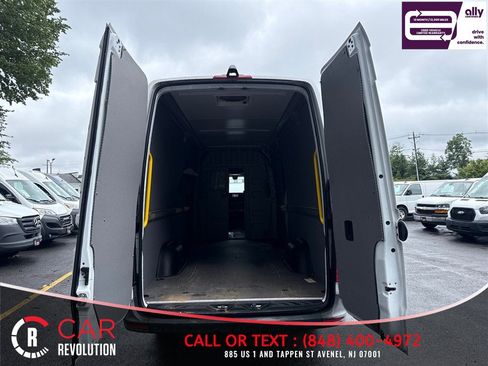 Used 2021 Mercedes-Benz Sprinter 2500 image 5