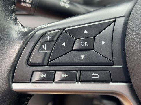 Used 2022 Nissan Sentra SV image 17