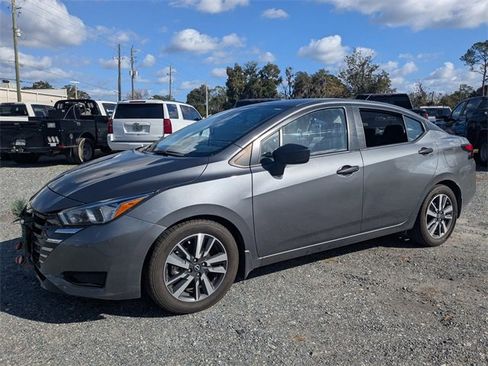 Used 2024 Nissan Versa S w/ S Plus Package image 7