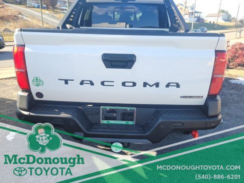 Certified 2025 Toyota Tacoma Trailhunter image 26