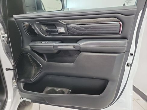 Used 2025 RAM 1500 Limited AWD/4WD image 20