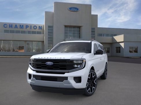 New 2026 Ford Expedition Platinum w/ Platinum Ultimate Package AWD/4WD image 2
