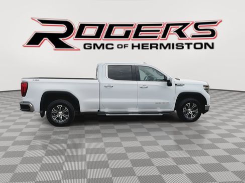 Used 2023 GMC Sierra 1500 SLT w/ SLT Convenience Package image 6