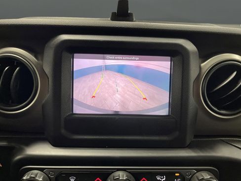 Used 2020 Jeep Wrangler Unlimited Sport S image 8