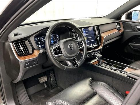 Used 2020 Volvo XC60 T5 Inscription w/ Protection Package Premier image 17