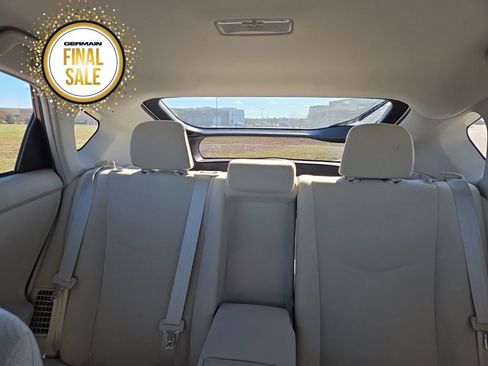 Used 2010 Toyota Prius Two image 11