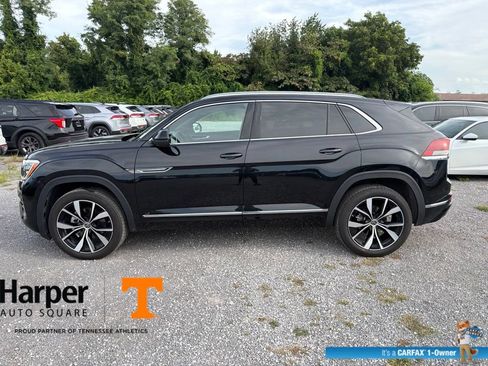 Used 2025 Volkswagen Atlas Cross Sport SEL Premium R-Line AWD/4WD image 2