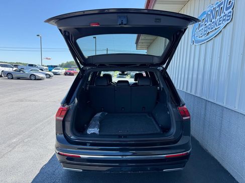 Used 2020 Volkswagen Tiguan SEL Premium R-Line AWD/4WD image 6