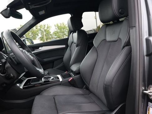 Used 2024 Audi Q5 e Prestige w/ Prestige Package AWD/4WD image 18