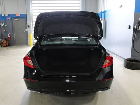 Used 2020 Honda Accord EX image 46