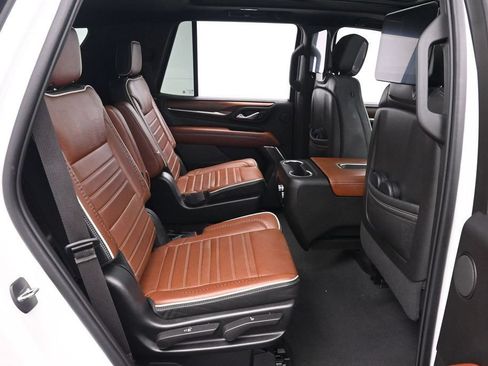 Used 2023 GMC Yukon Denali Ultimate AWD/4WD image 21