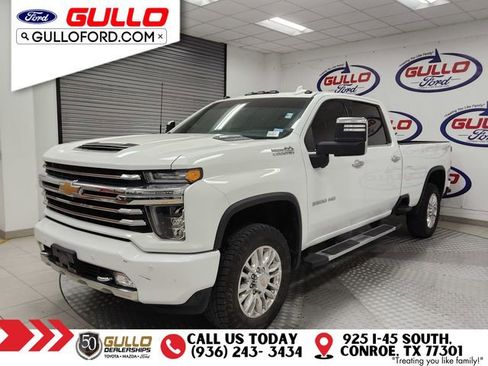 Used 2023 Chevrolet Silverado 3500 High Country w/ Z71 Off-Road Package image 3