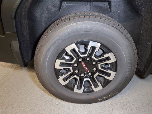 New 2026 GMC Sierra EV Elevation image 5