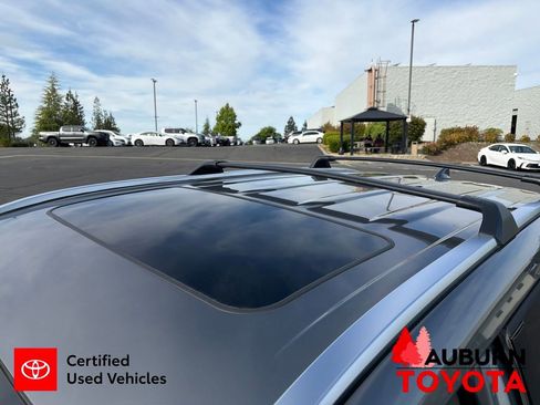 Certified 2026 Toyota Highlander Limited image 31