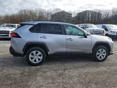 Used 2020 Toyota RAV4 LE image 3