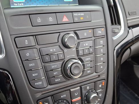 Used 2018 Buick Cascada Premium image 16