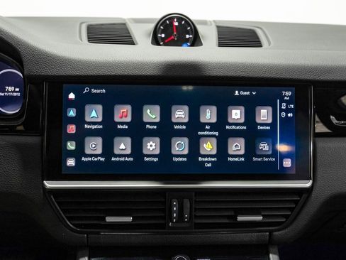 Used 2023 Porsche Cayenne image 26