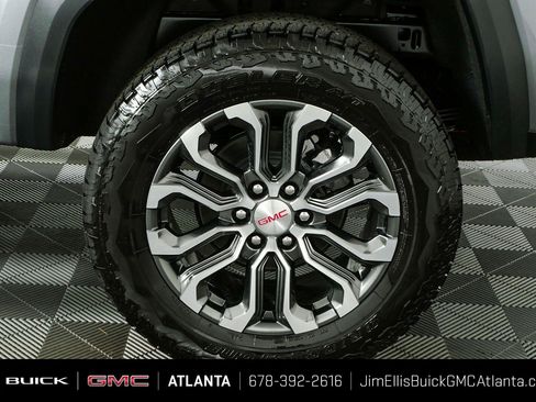 New 2026 GMC Canyon Denali AWD/4WD image 36