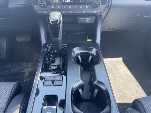 New 2026 Subaru Outback Touring XT AWD/4WD image 16
