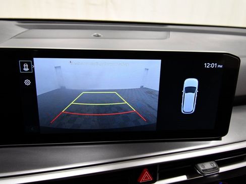 Certified 2025 Kia Sorento S image 24