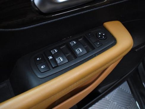 Used 2022 Chrysler Pacifica Pinnacle image 14