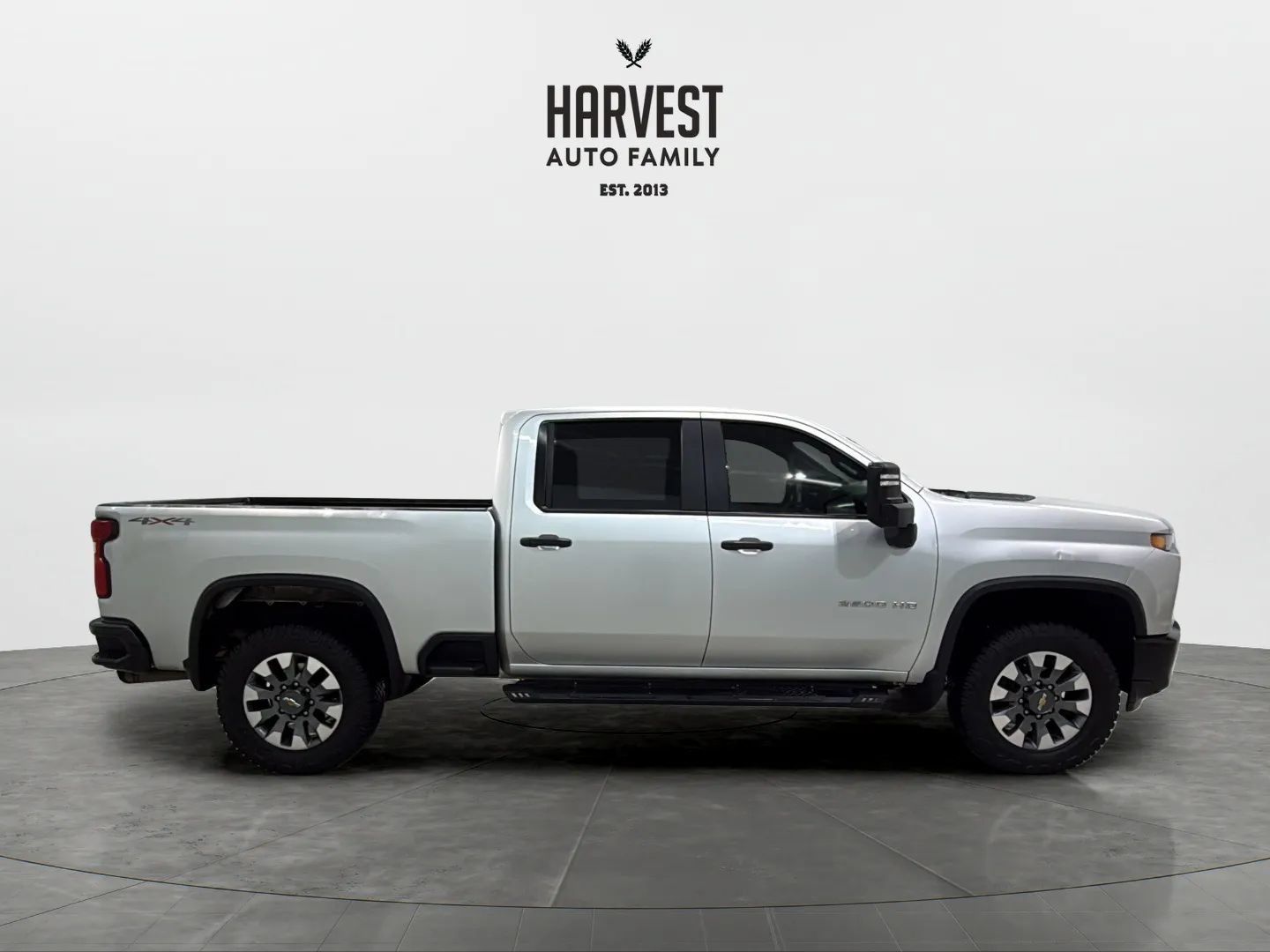 Used 2021 Chevrolet Silverado 2500 Custom w/ Custom Value Package AWD/4WD image 8