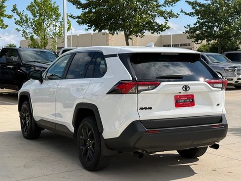 Used 2024 Toyota RAV4 LE FWD image 7
