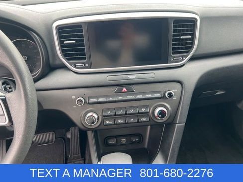 Used 2022 Kia Sportage LX AWD/4WD image 17