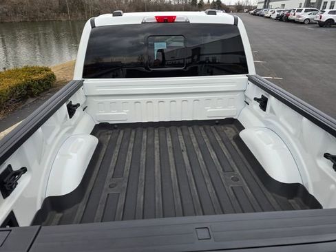 Used 2023 Ford F150 Lightning Platinum image 10