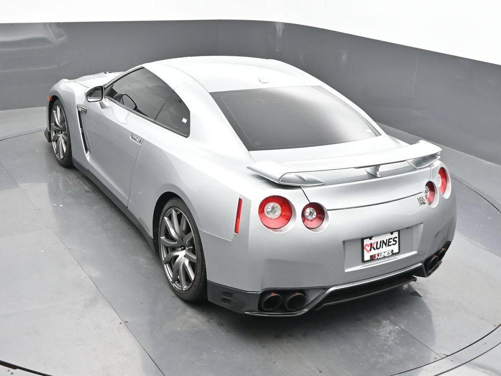 Used 2012 Nissan GT-R Premium AWD/4WD image 42