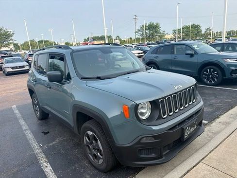 Used 2018 Jeep Renegade Sport w/ Power & Air Group AWD/4WD image 2