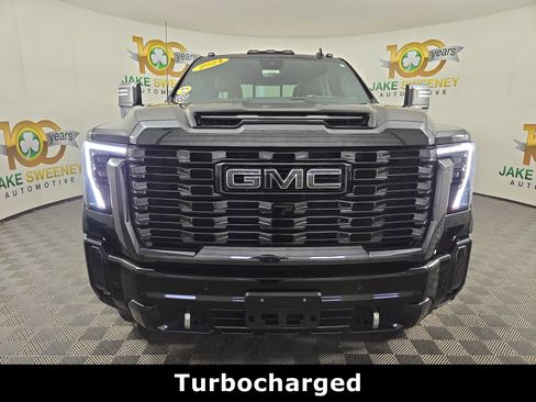 Used 2024 GMC Sierra 2500 Denali Ultimate image 3