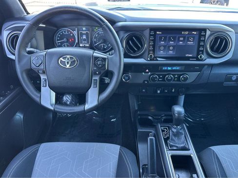 Used 2022 Toyota Tacoma TRD Off-Road image 19