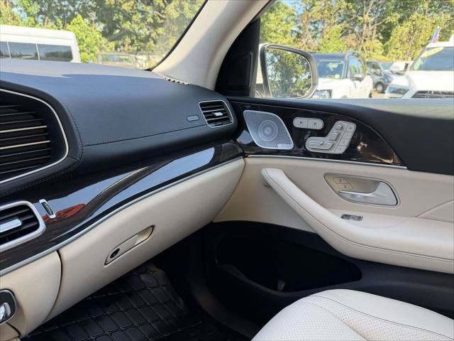 Used 2021 Mercedes-Benz GLS 450 4MATIC image 29