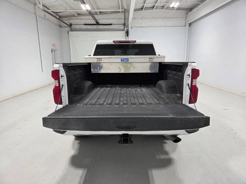 Used 2024 Chevrolet Silverado 2500 W/T w/ WT Fleet Convenience Package AWD/4WD image 9