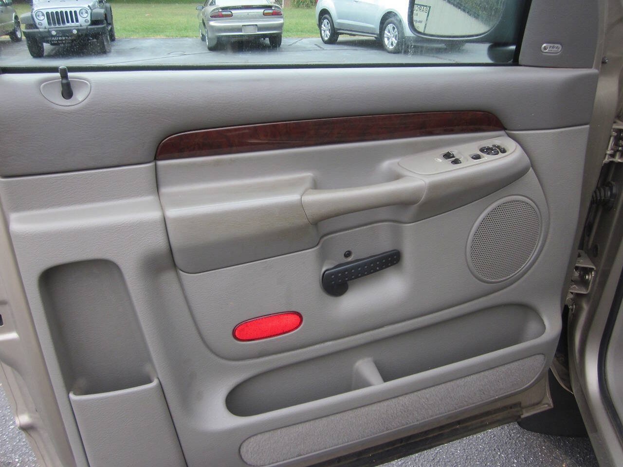 Used 2003 Dodge Ram 1500 Truck 2WD Regular Cab image 11