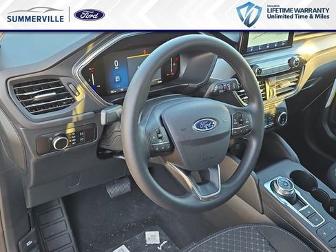 New 2026 Ford Escape Active FWD image 17